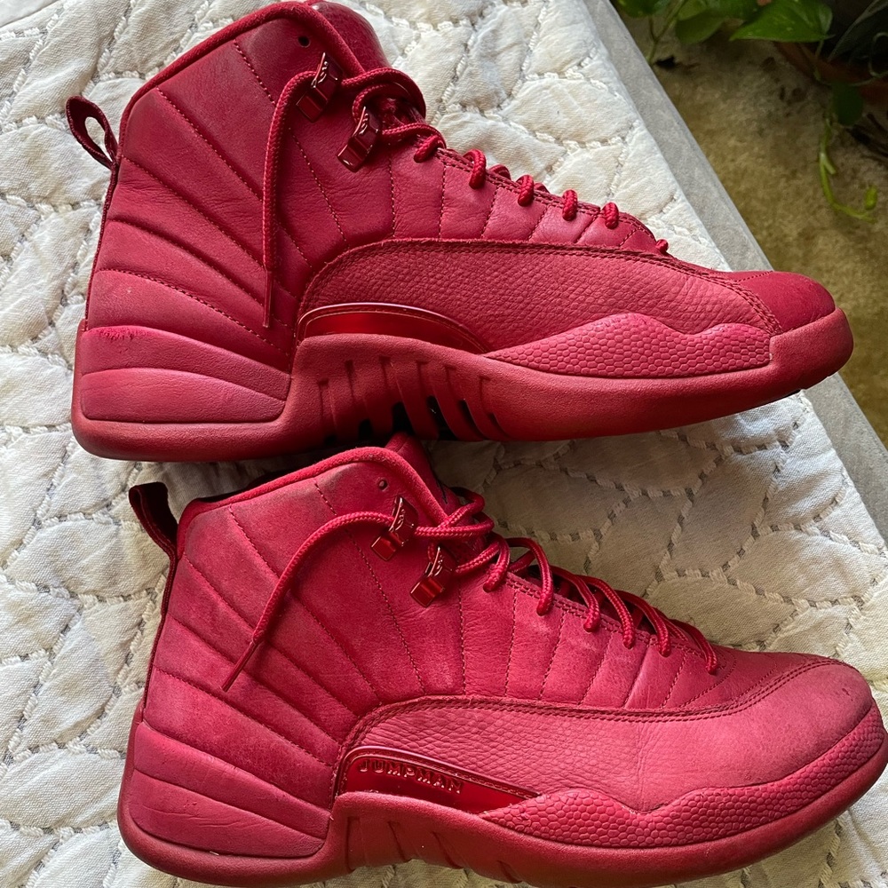 Jordan 12’s